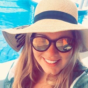 Meet your Posher, Shelbi